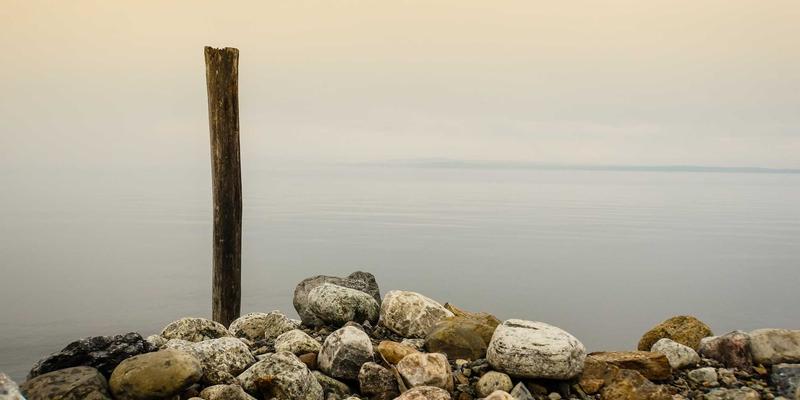 精密零件加工新范式：多品种小批量生产的柔性制造系统（FMS）规划指南