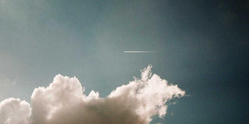 金属加工行业如何通过MOM框架优化生产排程与物料追溯？——以CNC与机械加工为例